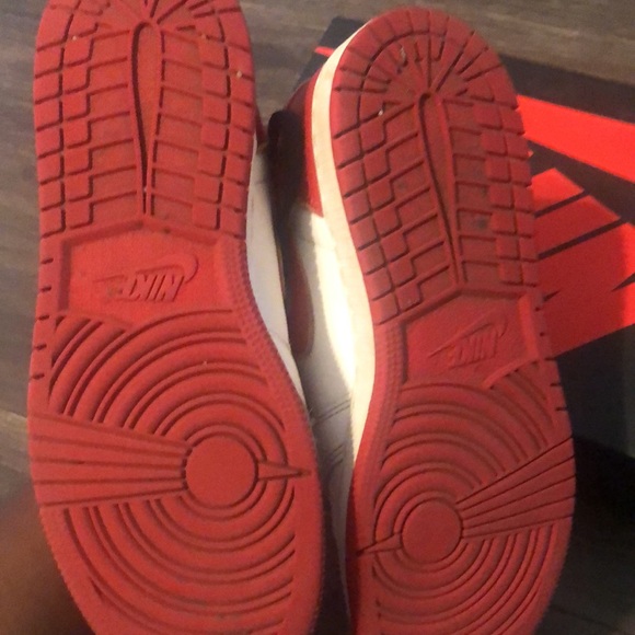 Jordan 1 - Picture 4 of 6